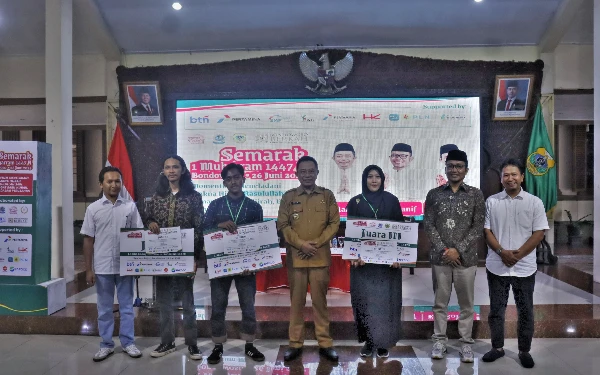 Thumbnail DPP Hebitren dan Ruang Kreatif Anak Muda Gelar Seminar Potensi Bondowoso, Ajak Keterlibatan Anak Muda