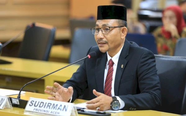 Thumbnail Berita - Senator Haji Uma Apresiasi Polres Bireuen atas Keberhasilan Gagalkan Peredaran 6,3 Kg Sabu