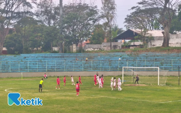 Thumbnail Dramatis! Kota Batu Kalahkan Kota Malang 2-1 di Final Sepak Bola Putri Porprov Jatim 2025