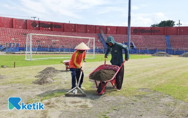 Thumbnail Berita - Stadion Brawijaya Terus Dibenahi, Persik Kediri Kebut Perbaikan Rumput dan Fasilitas
