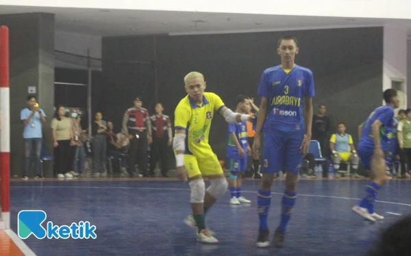 Thumbnail Tim Futsal Surabaya Resmi Raih Emas Porprov Jatim IX 2025, Kota Malang Medali Perak