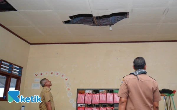 Thumbnail Perbaikan Sekolah Rusak di Pacitan Dimulai Juli, Siapkan Rp2,3 Miliar dari APBD