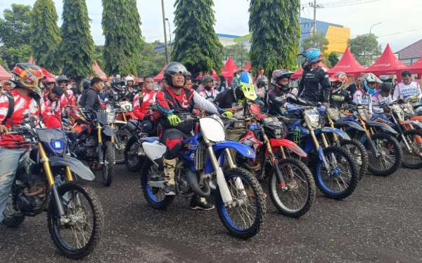Thumbnail Berita - Jember Bangkitkan Legenda Motocross! Ribuan Crosser Taklukkan Argopuro, Wisata Ekstrem Kembali Hidup!