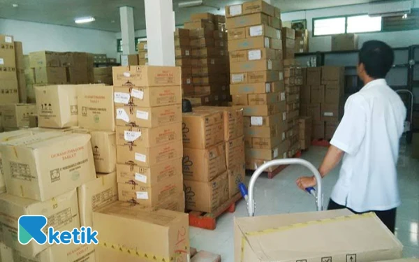 Thumbnail Berita - Overstok dari Pusat, Puluhan Obat Kedaluwarsa di Pacitan Berakhir Dimusnahkan