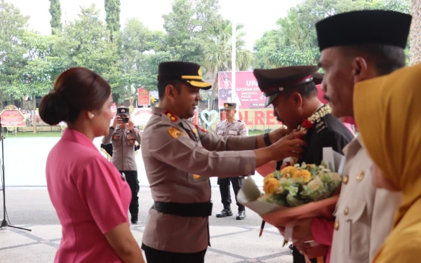 Thumbnail ‎Kapolres Batu Titip Pesan Jaga Tali Silaturahmi Kepada Anggota Purna Tugas