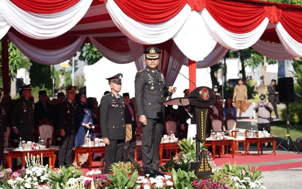 Thumbnail Kapolres Batu Beberkan Hasil Survei Kepuasan Publik di Hari Bhayangkara, Polri Semakin Presisi!