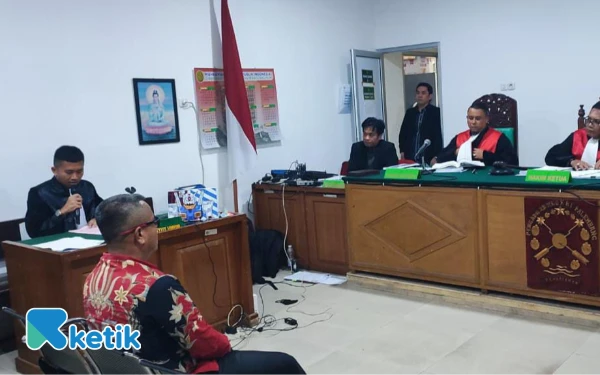 Thumbnail Korupsi Dana Desa, Kades Lubuk Mas Dituntut 5,5 Tahun Penjara dan Denda Rp 1 Miliar