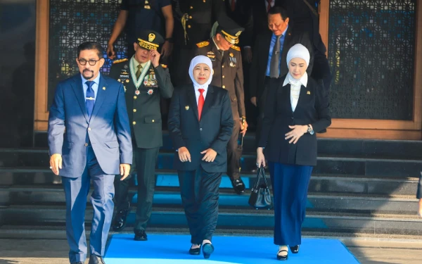Thumbnail Peringatan Hari Bhayangkara, Khofifah Tekankan Pentingnya Sinergi Pemprov-Polri Jaga Keamanan Jatim