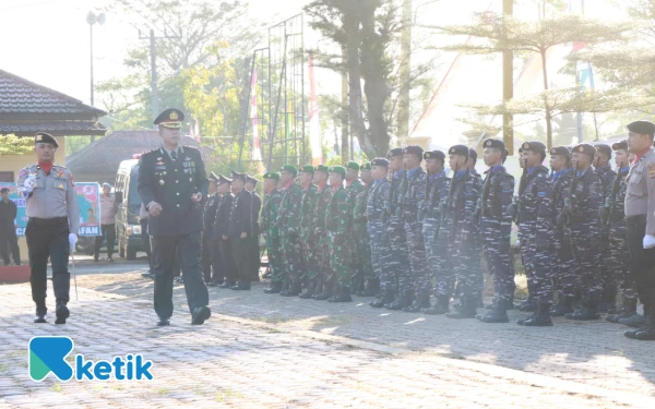 Thumbnail Berita - Upacara Hari Bhayangkara ke-79, Ini Pesan Penting Kapolres Simeulue