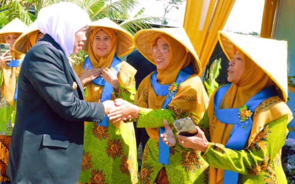 Thumbnail Jatim Peringkat Pertama Nasional Indeks Keamanan Pangan Segar, Khofifah: Wujud Komitmen Sediakan Pangan Berkualitas