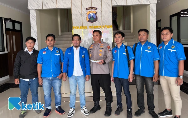 Thumbnail Berita - HUT Bhayangkara Ke-79, KNPI Apresiasi Kinerja Polres Pamekasan