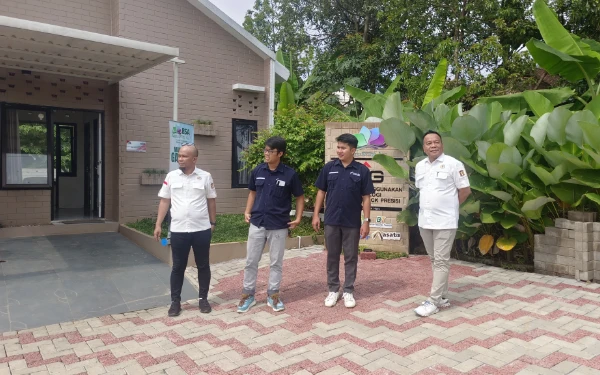 Thumbnail Pansus Hunian Layak DPRD Surabaya Cari Referensi Rumah Murah di Kendal