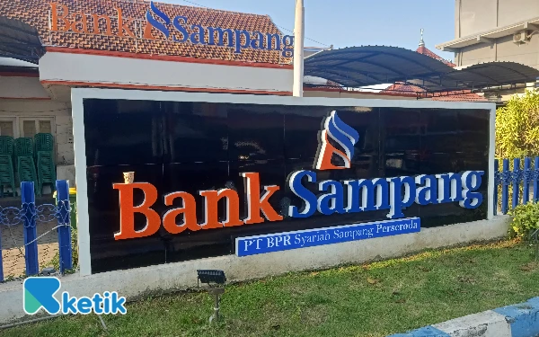 Thumbnail Warga Harap dan Dukung Bank Sampang Tetap Jadi Penyalur BLT DD