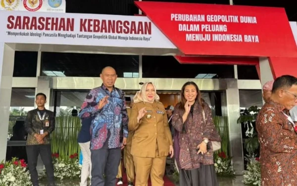 Thumbnail Berita - Bupati Ratna Machmud Optimis Temukan Langkah Konkret Atasi Masalah Geopolitik Global