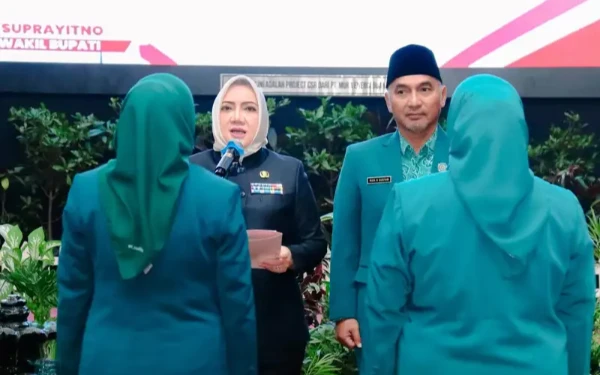 Thumbnail Berita - Bupati Ratna Machmud Lantik TP PKK Dan GOW Musi Rawas