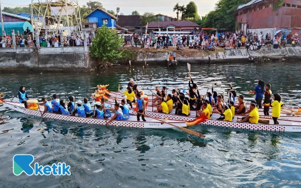 Thumbnail Berita - Wakil Bupati Simeulue Tutup Grand Final Pra-PORA Dayung 2025, Tuan Rumah Posisi Kedua