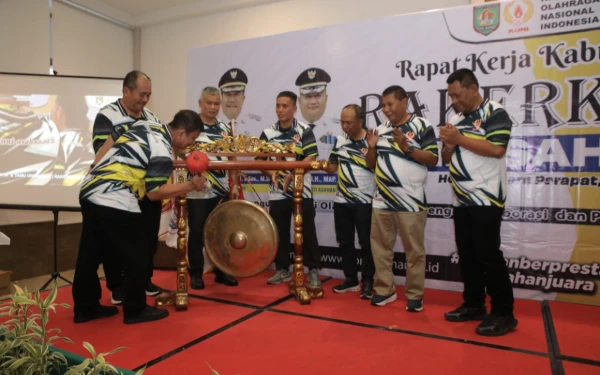 Thumbnail Raker KONI Asahan 2025, Bupati Taufik Zainal Abidin Tegaskan Komitmen Dukung Olahraga