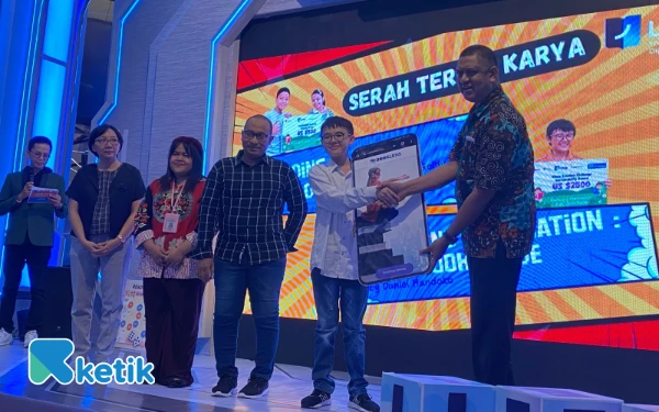 Thumbnail Ciptakan Aplikasi Literasi, Anak Surabaya Raih Hibah Internasional Senilai $2.500