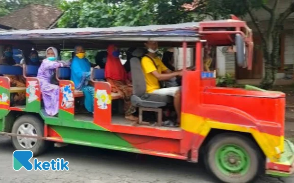 Thumbnail Berita - Kereta Kelinci Dilarang Angkut Rombongan Jarak Jauh, Satlantas Blitar Kota Prioritaskan Keselamatan Anak