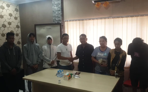 Thumbnail Berita - Lima Pemuda Asal Bitung Nyaris Dikirim ke Kamboja, Polisi Gagalkan Dugaan TPPO