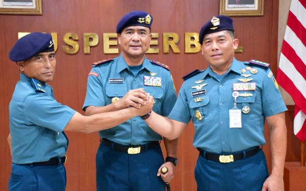 Thumbnail Kolonel Laut Catur Nur Ardiantoro Resmi Jabat Wadan Puspenerbal