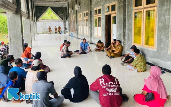 Thumbnail BPD Kaireu Buka Kesalahan Pj, Warga Sebut Mantan Kades Lebih Bijak