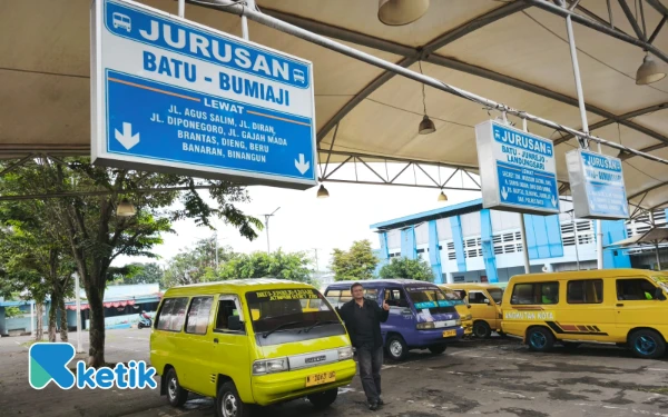 Thumbnail Sopir Angkutan Pelajar Gratis di Kota Batu 'Nganggur' Saat Libur Sekolah