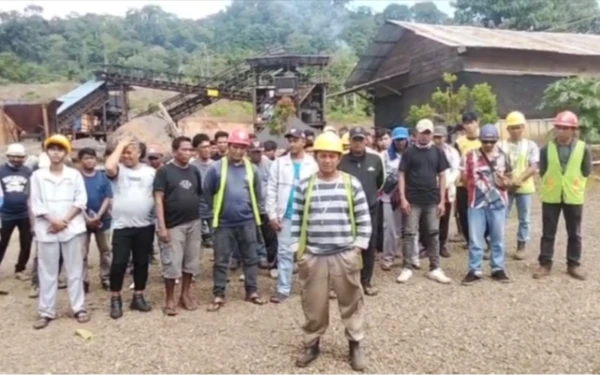 Thumbnail Berita - Imigrasi Pastikan Kehadiran WNA di PT GMK Pasaman Barat Sesuai Aturan