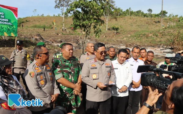 Thumbnail Dukung Penanaman Jagung Serentak Kuartal III, Polda Aceh Kerahkan Ratusan Alsintan