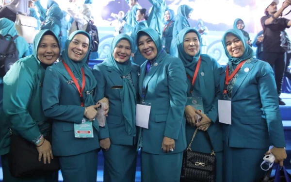 Thumbnail Ketua TPP PKK Kabupaten Asahan Ikuti Puncak Peringatan Hari Kesatuan Gerak Ke-53