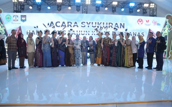 Thumbnail Ketua dan Wakil Ketua Dekranasda Kabupaten Asahan Ikuti Semarak Peringatan HUT Ke-45 Dekranas