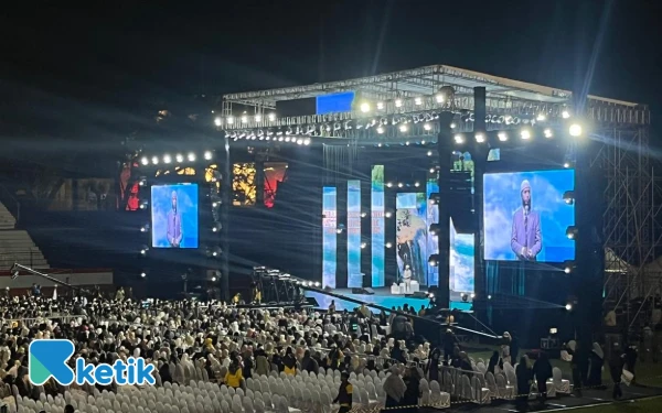 Thumbnail Stadion Gajayana Dipenuhi Masyarakat yang Ingin Saksikan Ceramah Zakir Naik