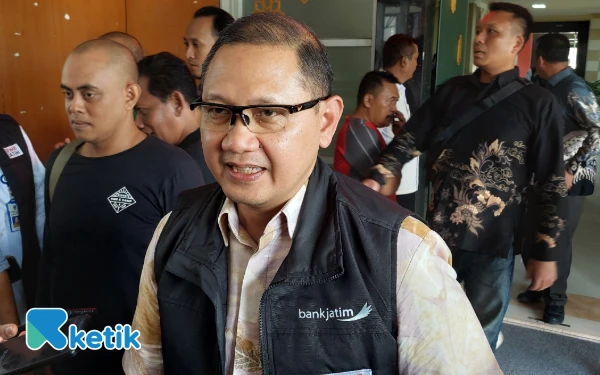 Thumbnail Dindik Jatim Tegaskan Siswa Baru Tidak Wajib Beli Seragam di Sekolah