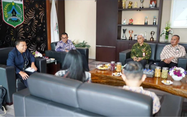 Thumbnail ‎Pemkot Batu Jajaki Kerja Sama Pendidikan dan Kebudayaan dengan UB Malang