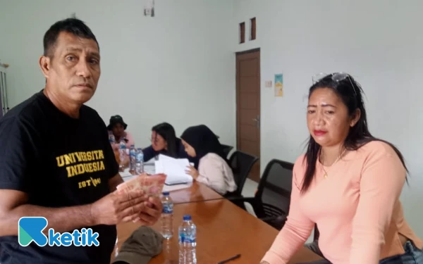 Thumbnail Pemdes Kawasi Halmahera Selatan Salur Gaji dan Insentif Juni dan Juli 2025