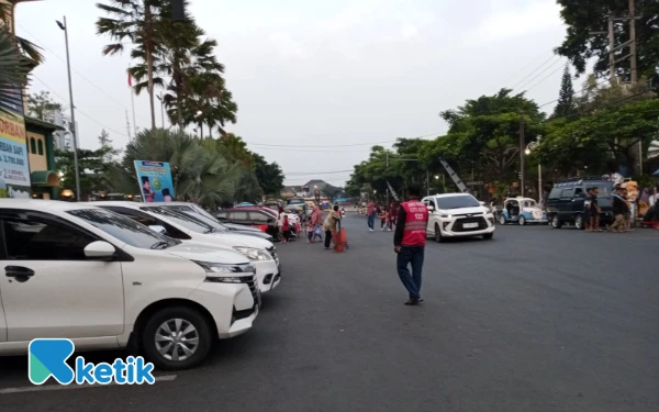 Thumbnail Pemkot Batu Pertimbangkan Pembangunan Mal UMKM di Sekitar Alun-Alun