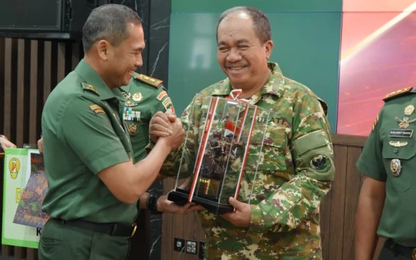 Thumbnail Berita - Bupati Asahan Raih Dua Penghargaan Nasional pada TMMD Ke-124