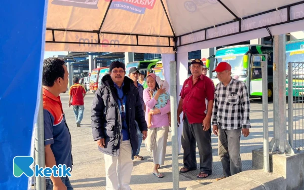 Thumbnail Tak Lagi Berbagi dengan Jupang Liar, Pekerja Resmi Terminal Arjosari Kini Dapat Penghasilan Penuh