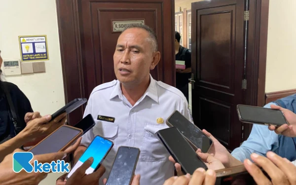 Thumbnail Dispendik Surabaya Tegaskan Tak Ada Bangku Tambahan di Sekolah Negeri