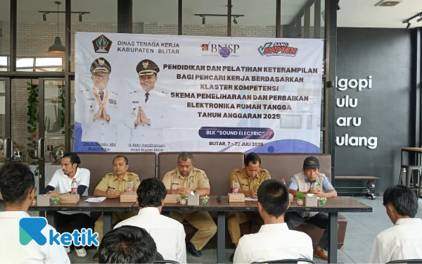 Thumbnail Berita - Disnaker Blitar Gelar Pelatihan Elektronika Rumah Tangga, Dorong Tenaga Kerja Siap Bersaing Lewat Program SANG KAPTEN