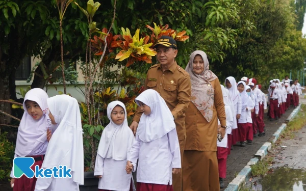 Thumbnail Berita - Tinjau Hari Pertama Sekolah, Plt Sekda Abdya: MPLS Sudah Berjalan Baik
