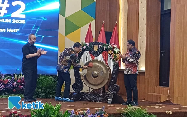 Thumbnail LUF Ungkap Rahasia Sukses ASN Jatim! Ini Jurus Jitu Jadi Pemimpin Idaman