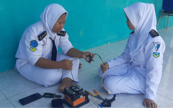 Thumbnail Berita - SMK PJ Hasan Besari Tuban Berkomitmen Siapkan Lulusan Kompeten Lewat KegiatanMPLS