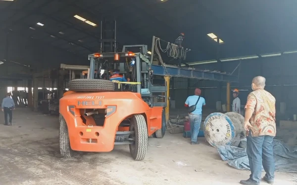 Thumbnail Berita - PN Mojokerto Eksekusi PT Lentera Lestari Buana Raya, Lahan 3,5 Hektare di Jatirejo Dikosongkan