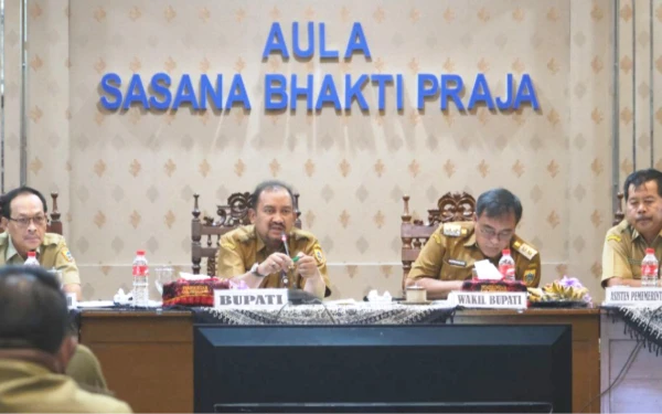 Thumbnail Bupati Pemalang Tekankan Percepatan Serapan Anggaran dan Program Strategis di Semester II 2025