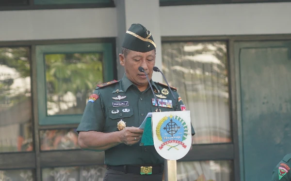 Thumbnail Berita - Komandan Korem 072/Pamungkas Pimpin Upacara, Kasad Ingatkan Bahaya Judi dan Pinjol Online