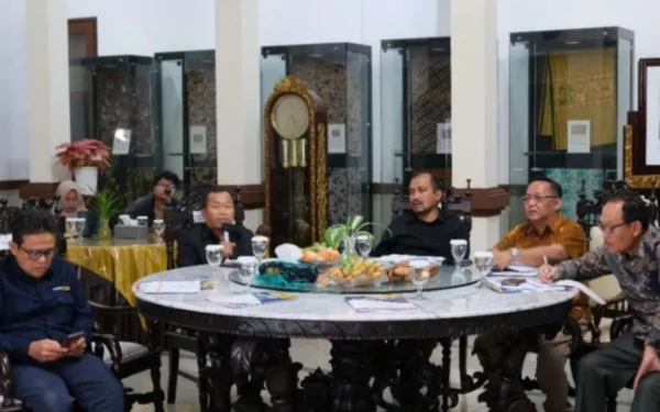 Thumbnail Berita - Terungkap! Banyak Pipa Bocor dan Pakai Asbes, Bupati Pemalang Minta Perhatian Serius dari Pusat