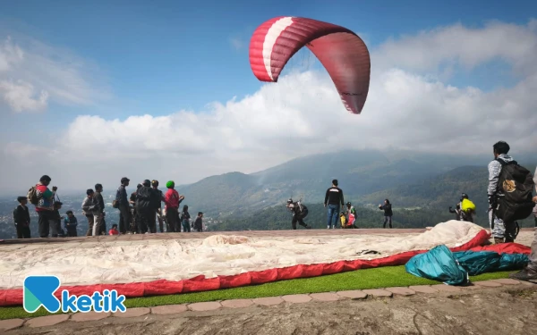 Thumbnail ‎Wawali Kota Batu Harap BISTF Paragliding Accuracy League Diikuti Banyak Negara