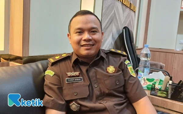 Thumbnail Jaksa Muda Ini Hampir Jadi Dosen! Gemar Baca Jadi Rahasia Kasi Pidum Yusuf Akbar Kuasai Hukum