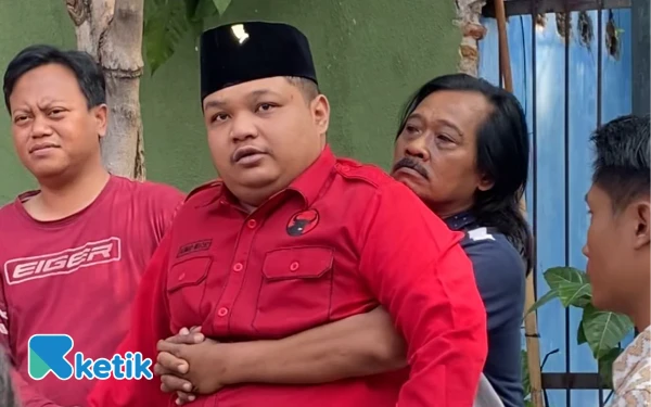 Thumbnail Achmad Hidayat Bongkar Polemik Internal PDIP Surabaya yang Libatkan Armuji